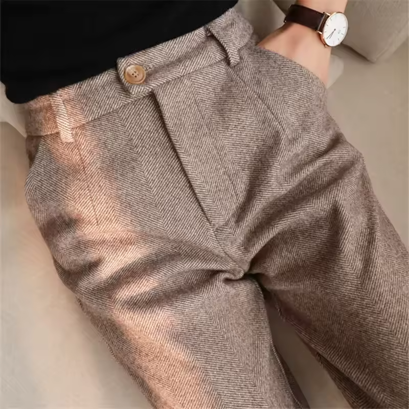 Amelia™ Fitted Wool Pants