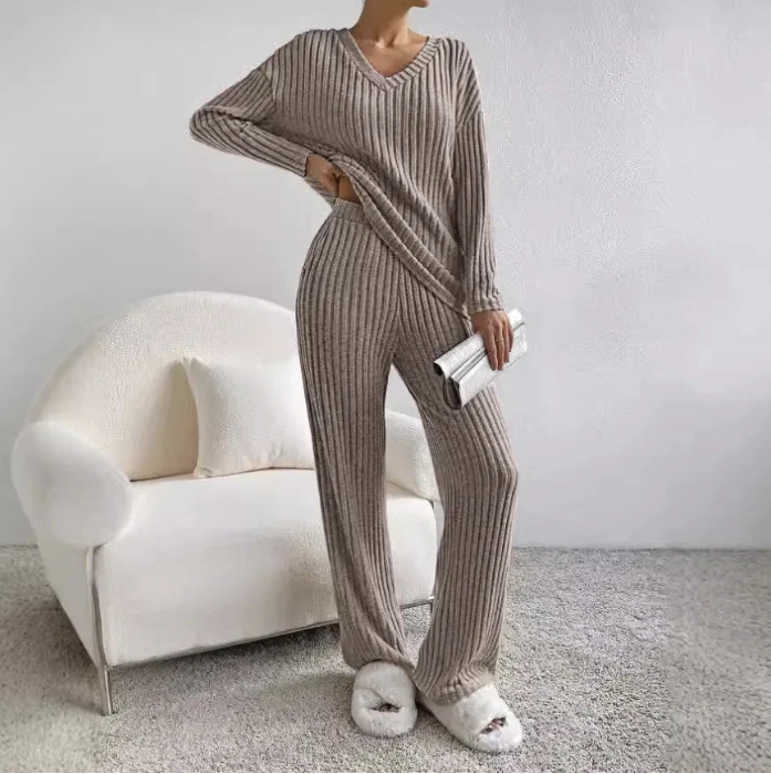 Nova™ Lounge Set